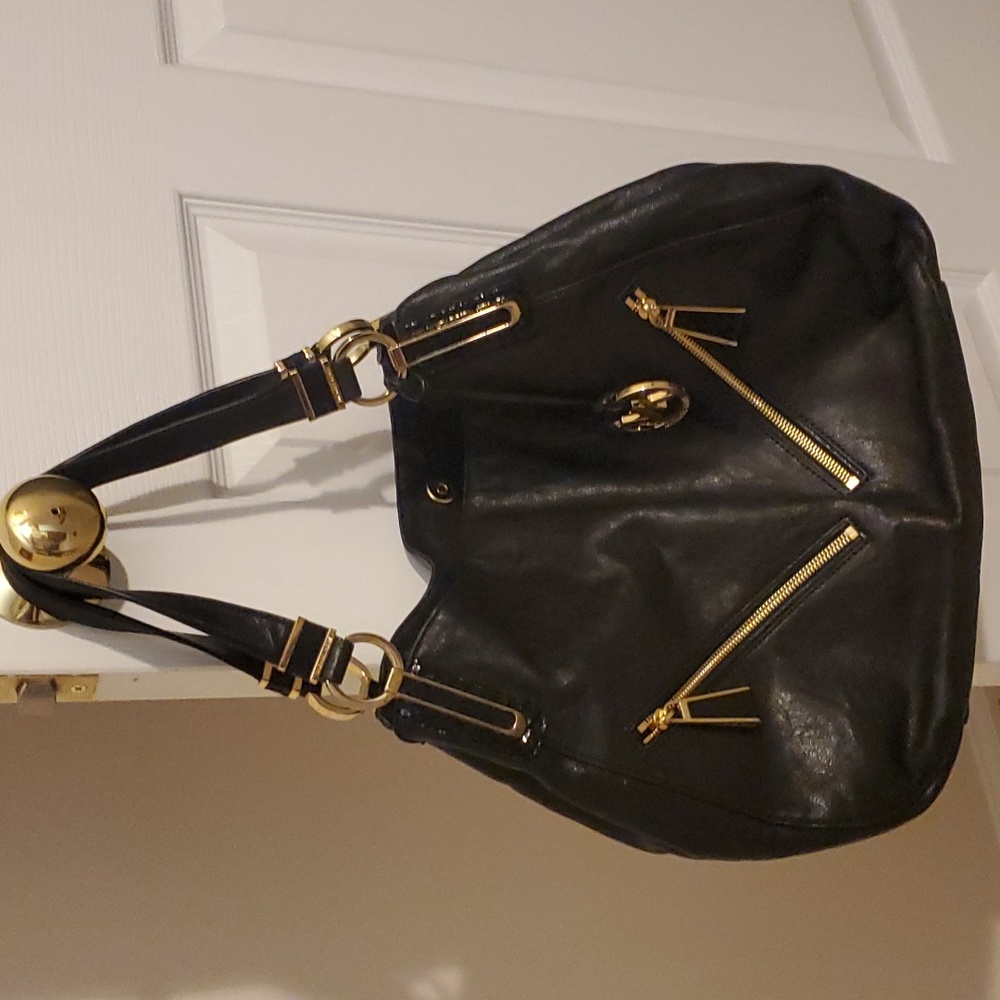 Michael Kors Black Leather and Snakeskin Effect Evie Shoulder Bag